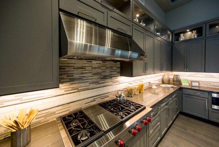 recessed lighting for under kitchen cabinet